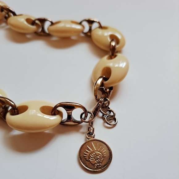 Angelique de Paris Cream Chain Link Necklace - Picture 2 of 4